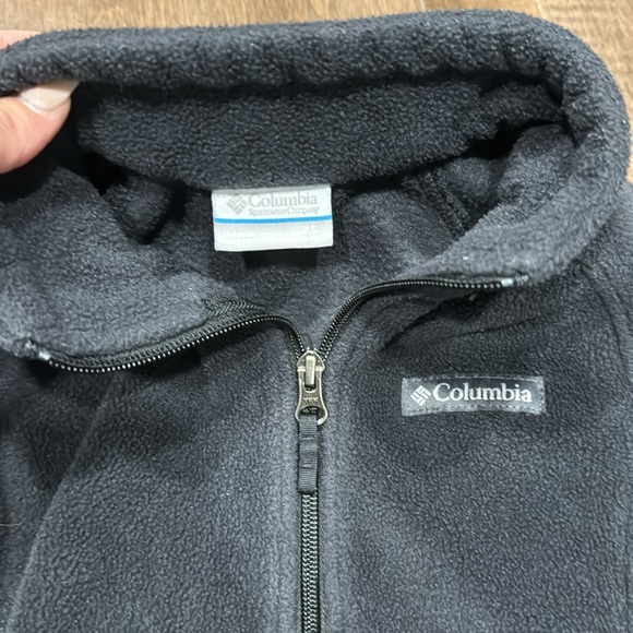 Columbia Fleeces - Picture 3 of 4